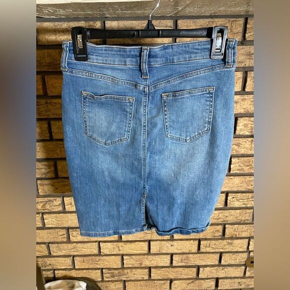 ‎Mid length jean skirt - Picture 5 of 6